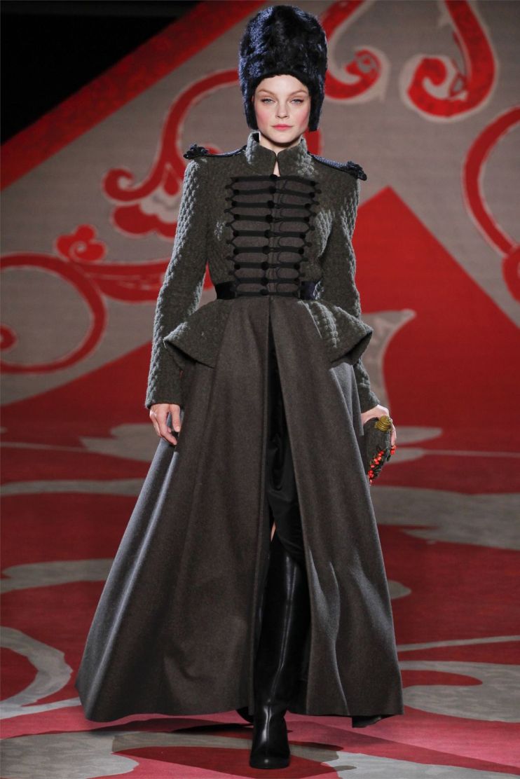 Ulyana-Sergeenko-Haute-Couture-Fall-Winter-2012-2013