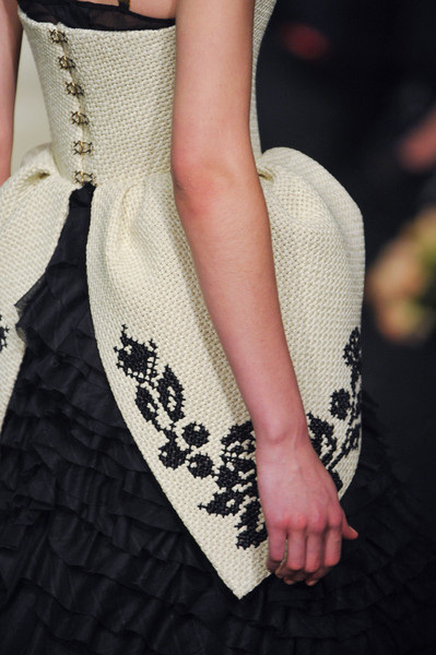 Ulyana+Sergeenko+Spring+2013+Details+lOrFXSgyWmel1