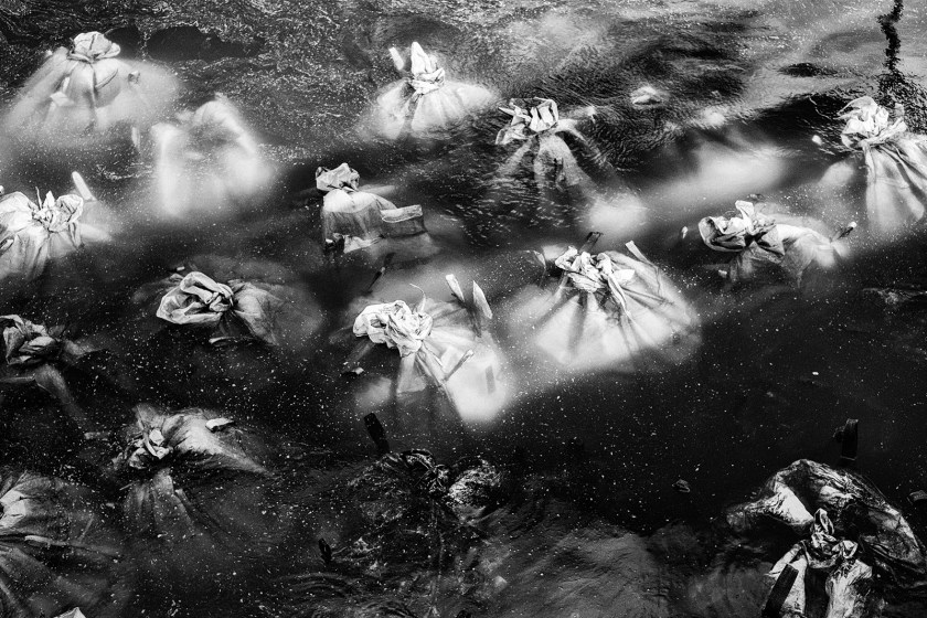 Sand bags underwater, Berlin, inspired by Sebastiao Salgado black and white treatment 