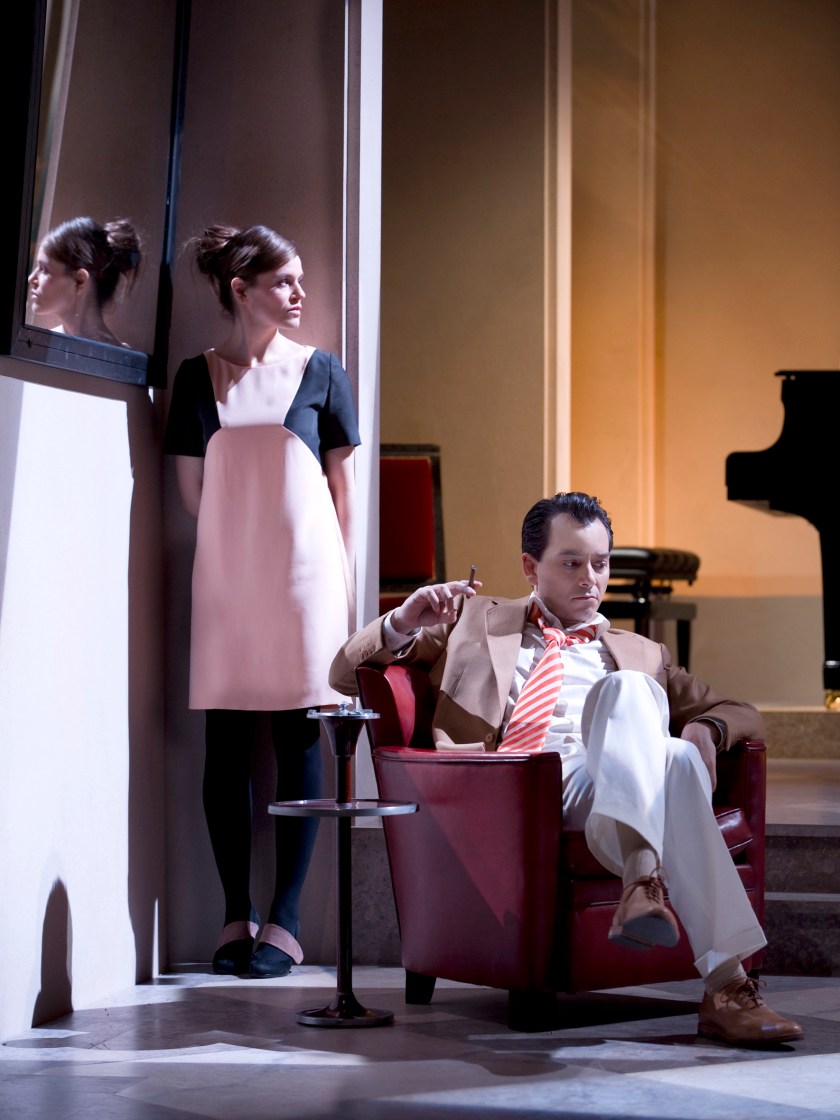 Les Naufragés Auteur : Guy Zilberstein Mise en scène : Anne Kessler Décor : Yves Bernard Costumes : Jeanne Lalib-Lamour Lumière : Arnaud Jung avec : Eric Génovèse Françoise Gillard Laurent Natrella Gregory Gadebois Marie-Sophie Ferdane et Alexandre Steiger Lieu : Théâtre du Vieux Colombier Ville : Paris Le 19 mars 2010 © Brigitte Enguerand