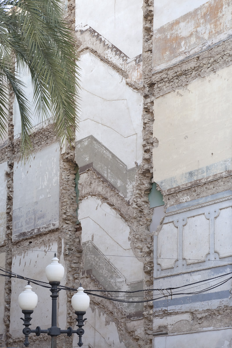 time_devours_happiness_angela_sairaf_02